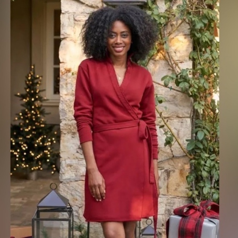 FRANK & EILEEN Willa Red Robe Size L